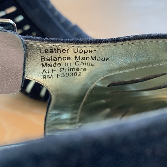 Alfani Leather heels with ankle strap, dark blue, very good condition, Size 9M - Picture 7 of 8